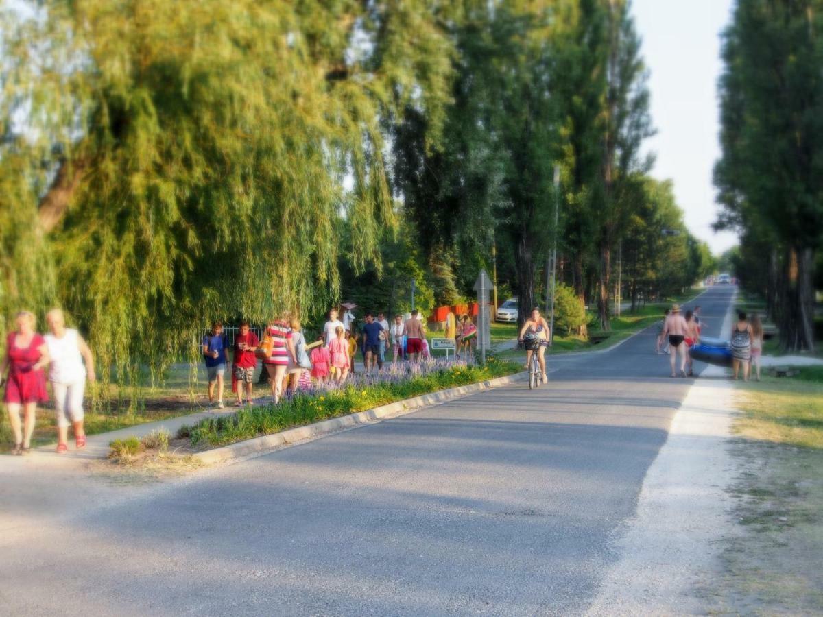 Laszlo Nyaralohaz Balatonfenyves Eksteriør bilde